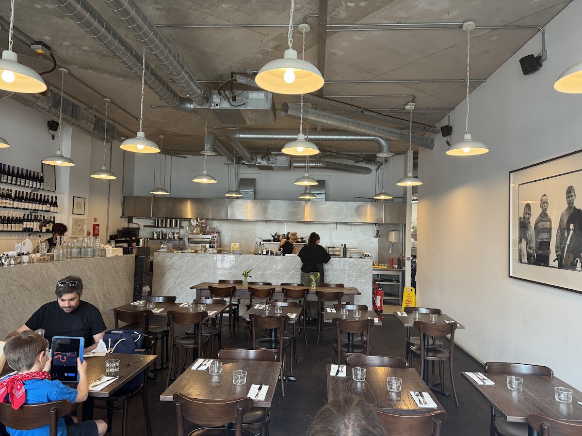 Café Cecilia restaurant