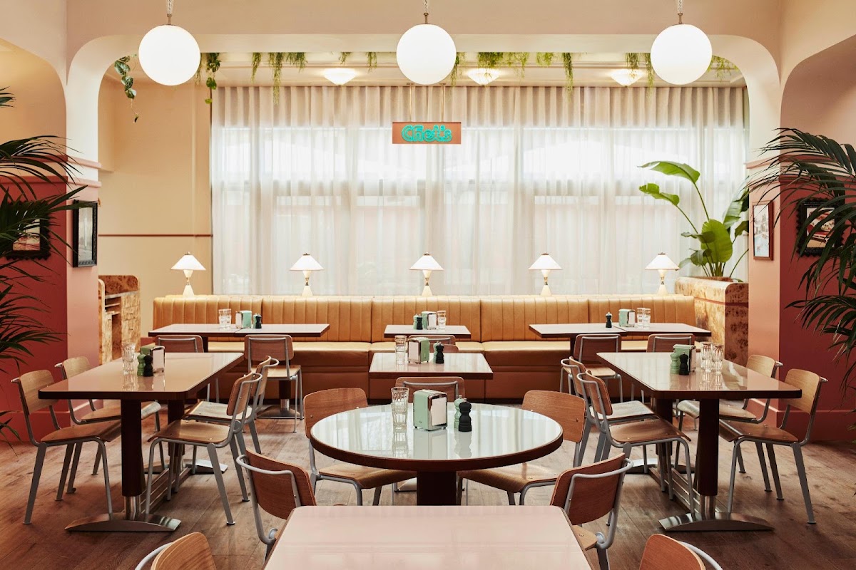 Chet’s restaurant