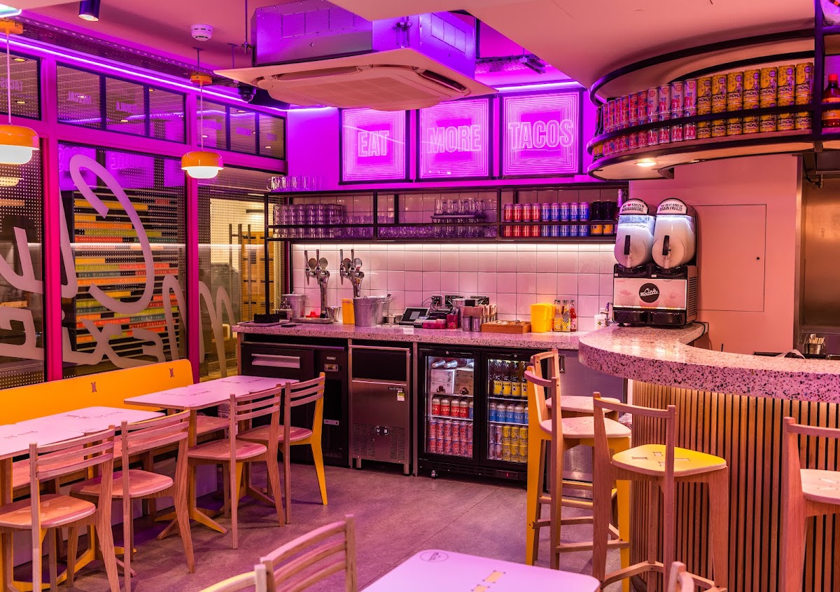 Club Mexicana Taqueria restaurant