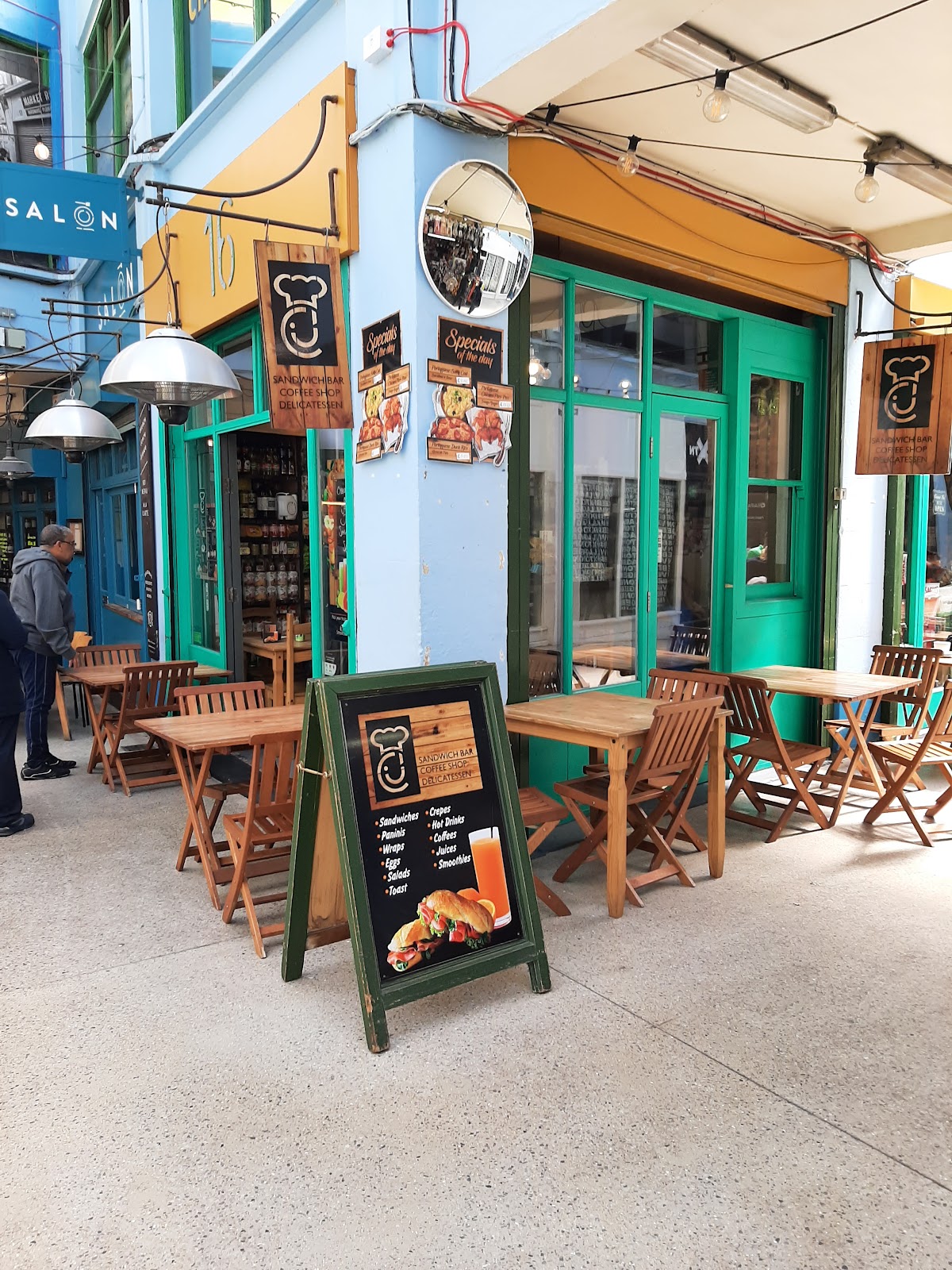 Courtesan restaurant