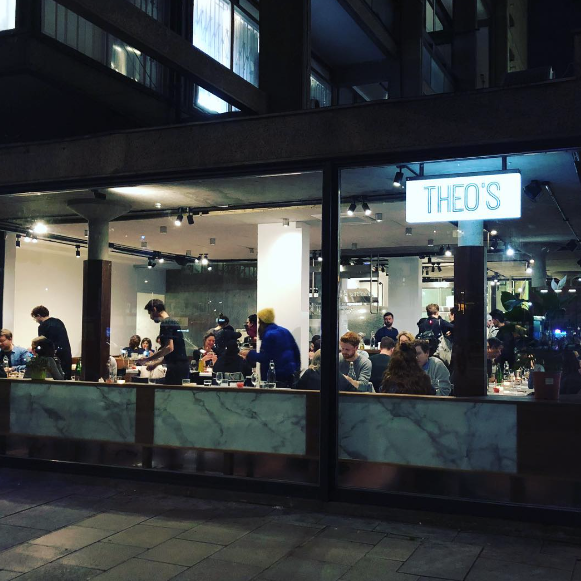 Theo’s Pizzeria restaurant